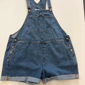 Old Navy Women's  Denim Short Overalls Size XXL